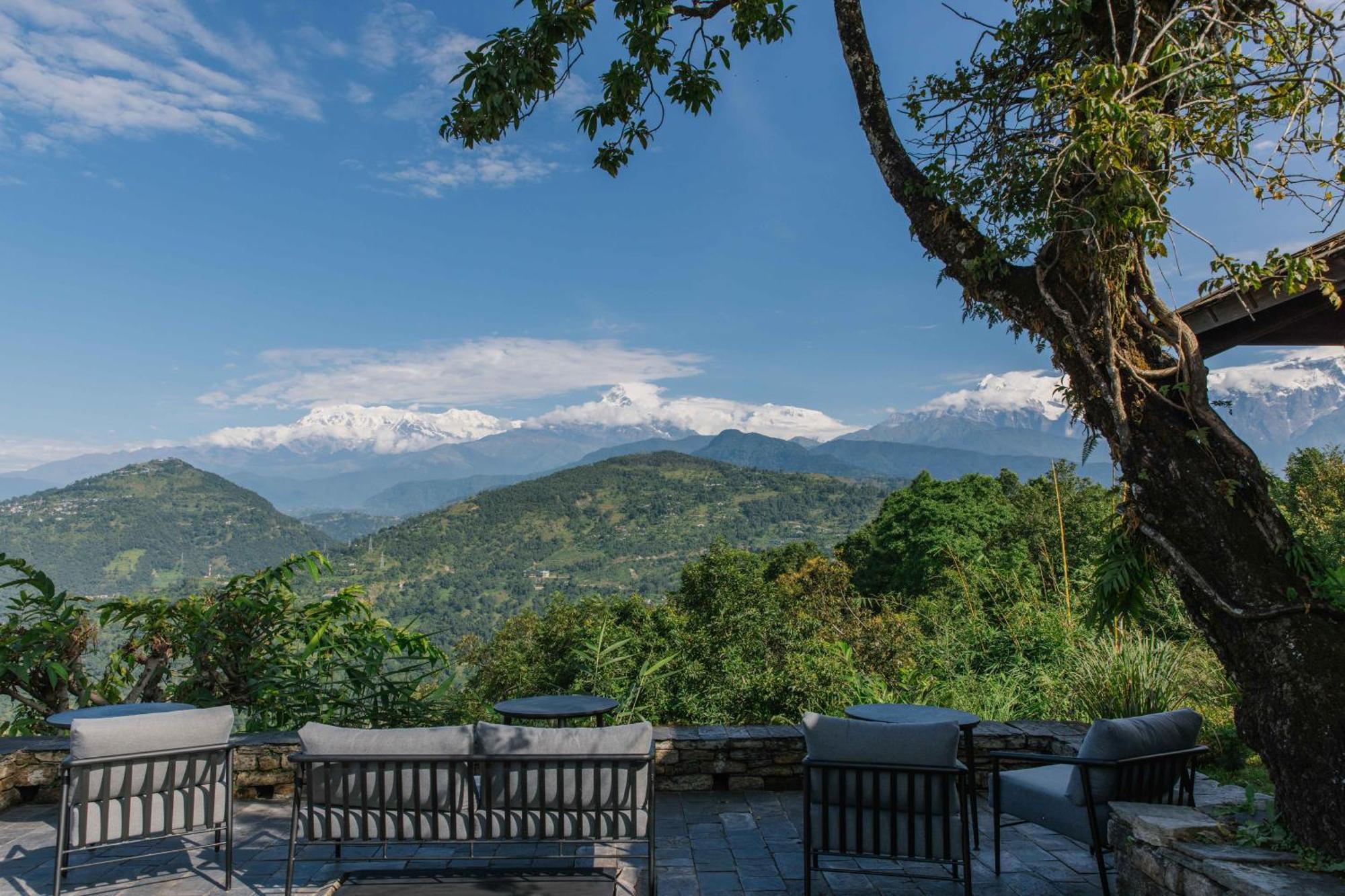 Tiger Mountain Pokhara Lodge Exteriör bild