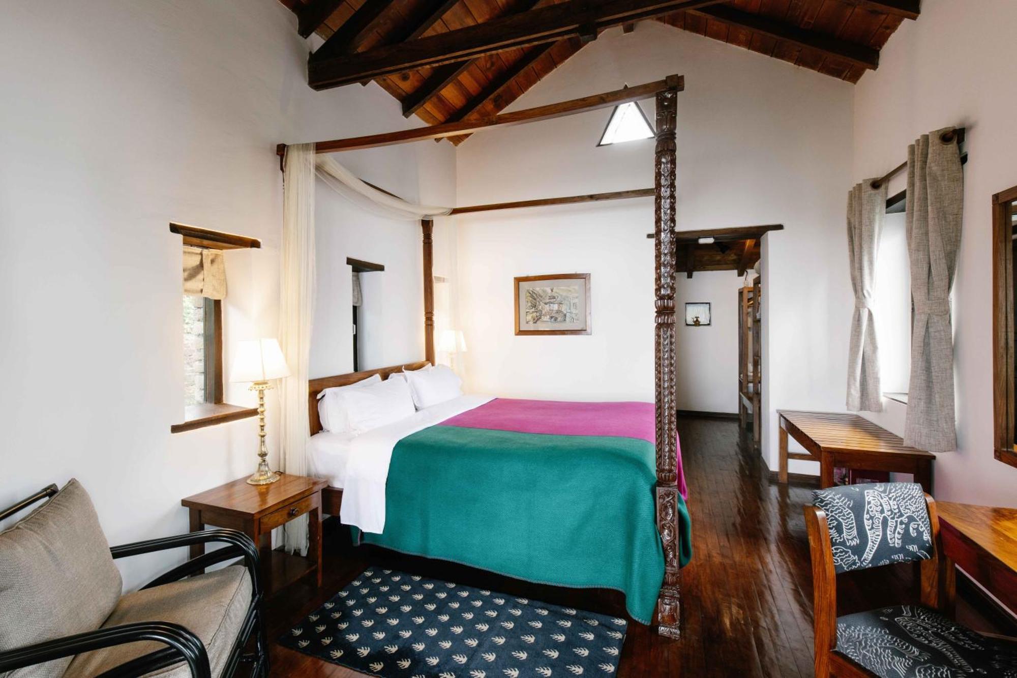 Tiger Mountain Pokhara Lodge Exteriör bild